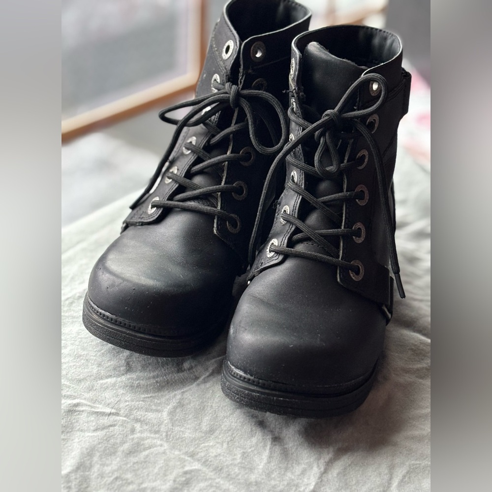 Womens Harley-Davidson Black Lace-Up Boots